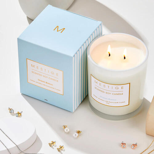 Ocean Breeze Candle with Hidden Jewellery