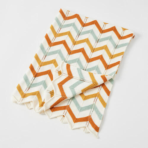 Blush Zig Zag Knit Blanket